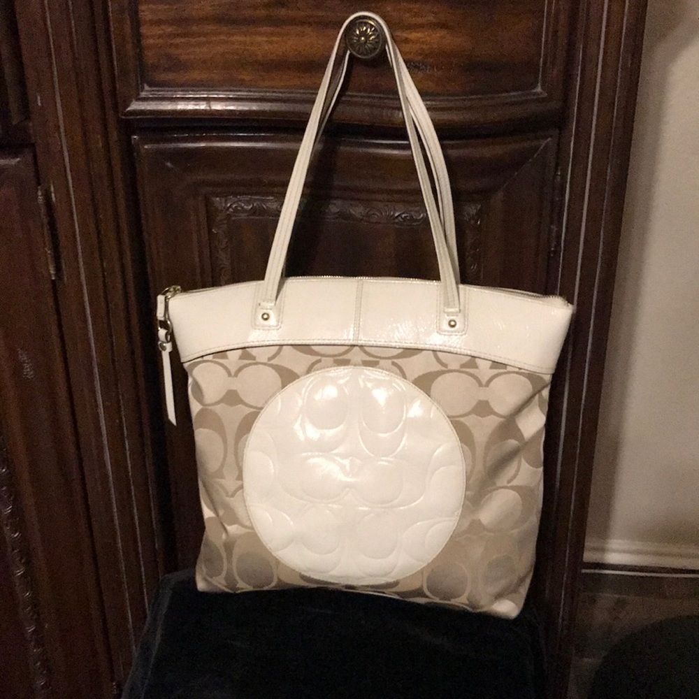 “Julia” Coach Bag EUC Outside/Inside Clean